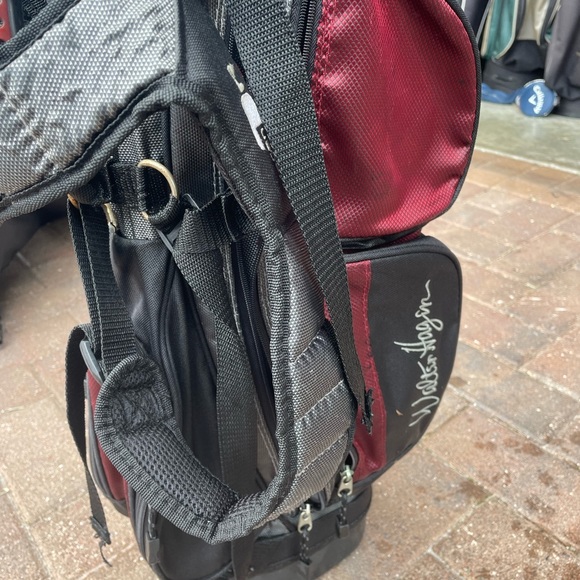 walter Hagen kids 7 pc golf set in right hand plus
stand bag with - Picture 8 of 11